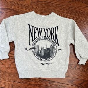 ZARA Kids New York Sweatshirt in Grey - Sz. 8-9